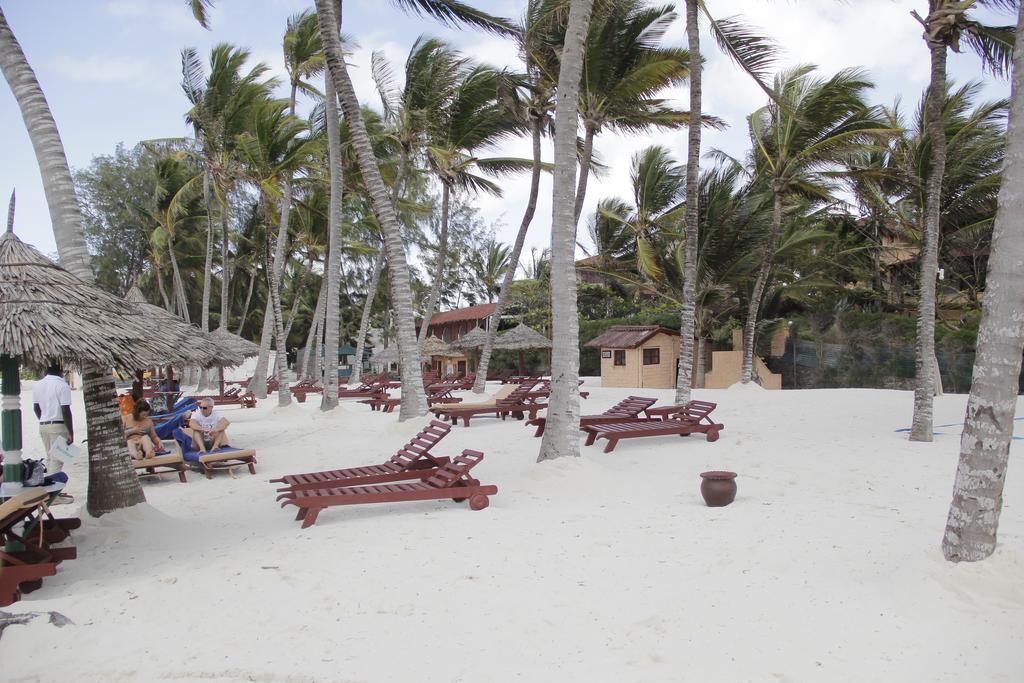 Crystal Bay Resort Watamu Exterior photo