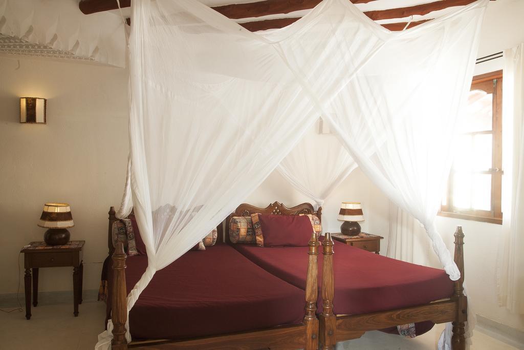 Crystal Bay Resort Watamu Exterior photo