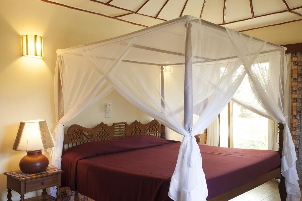 Crystal Bay Resort Watamu Exterior photo