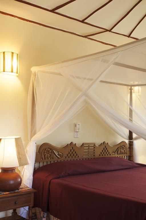 Crystal Bay Resort Watamu Exterior photo