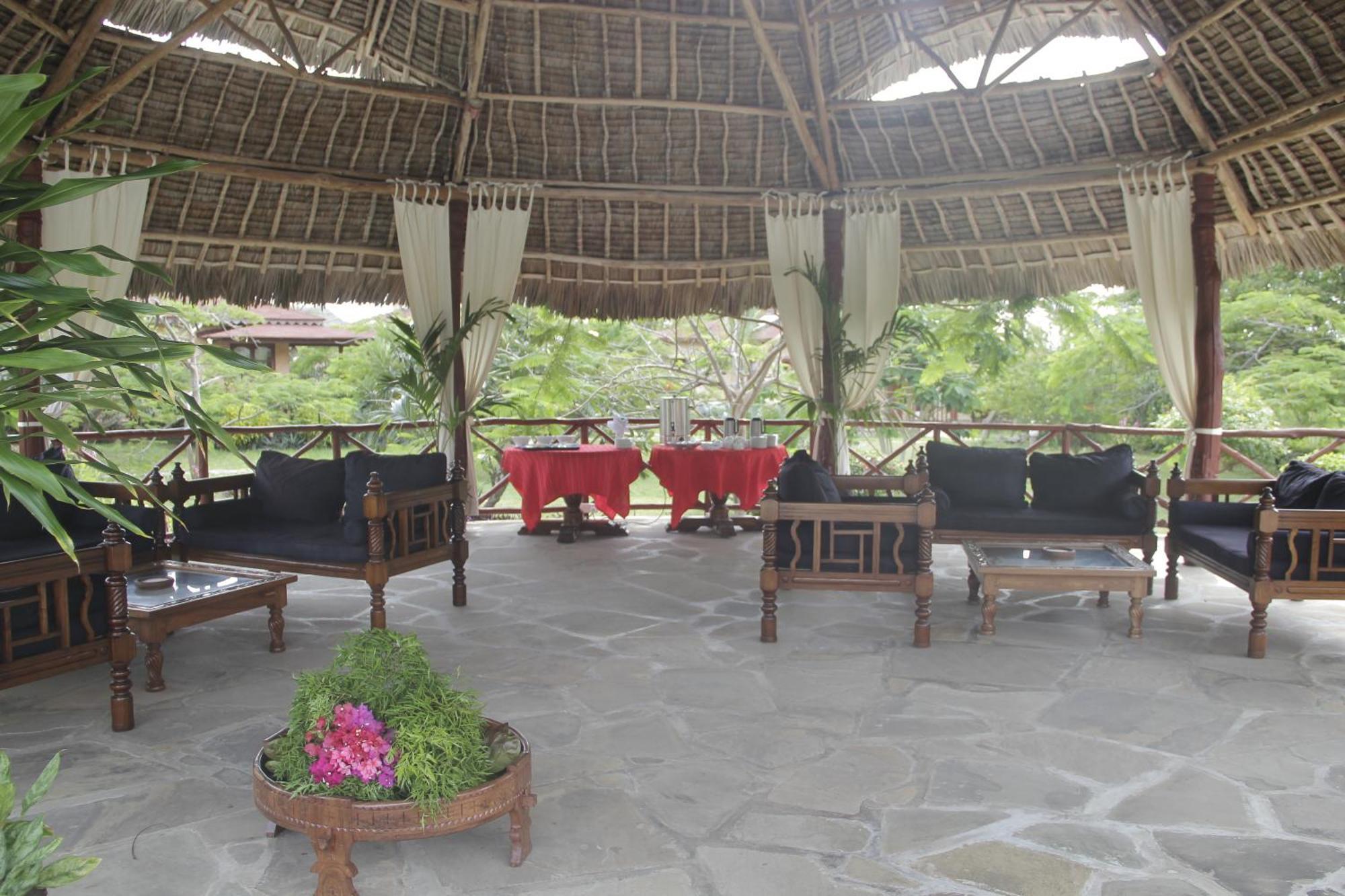 Crystal Bay Resort Watamu Exterior photo